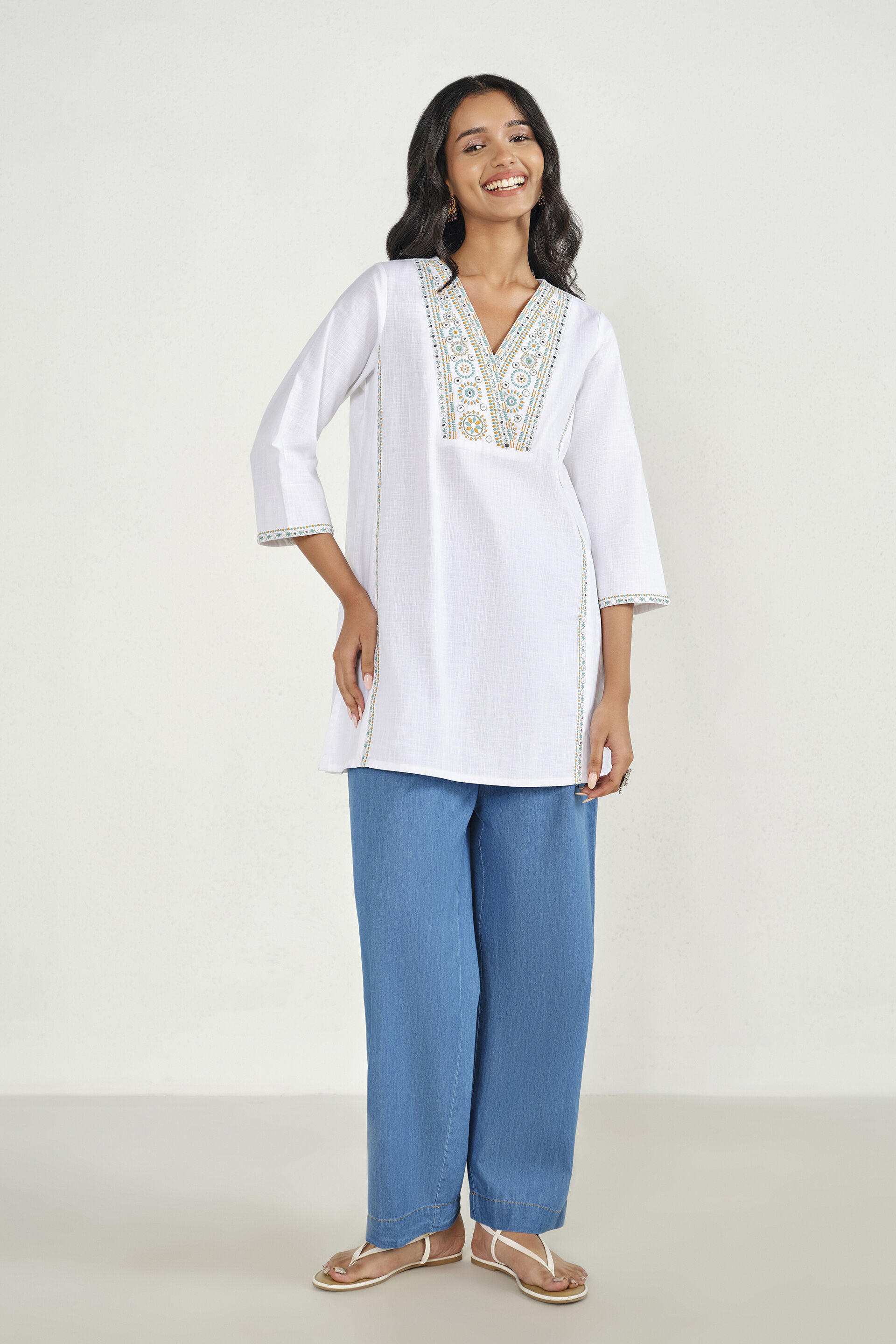 Asmi Embroidered White Tunic, White, image 2